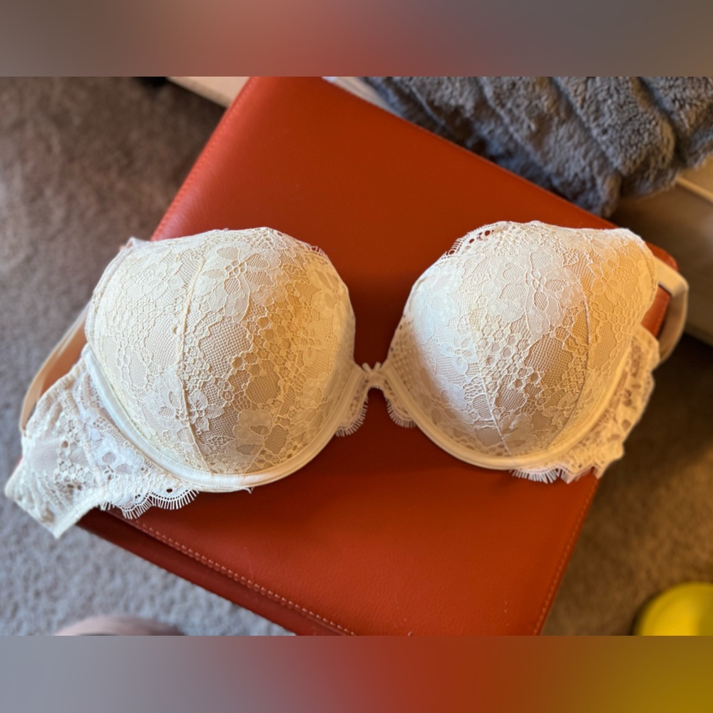 Victoria’s Secret Dream Angels push-up, padded bra NWT
